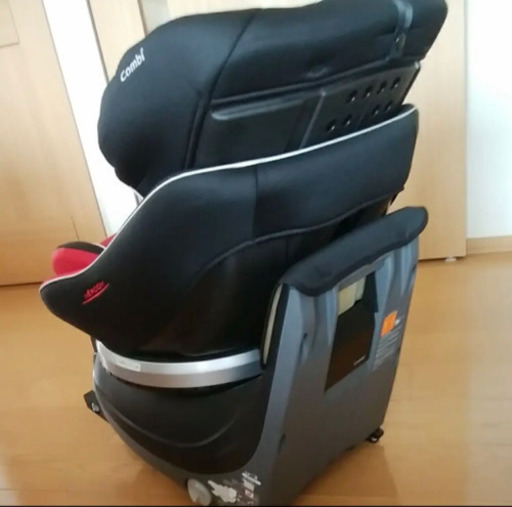 コンビ　チャイルドシート　isofix