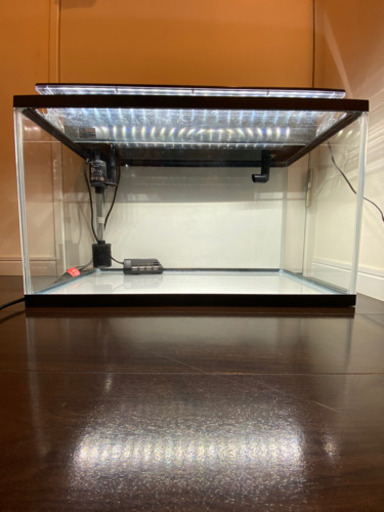 【中古】美品です★ 水槽　ケージ　フルセット　ヒーター　流木　石　LED 水槽ラック