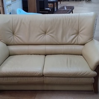 店舗同時販売中】 karimoku 本革2人掛けソファー ZT5652M176