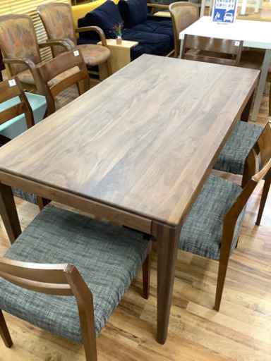 IDC 大塚家具 ダイニングテーブル＋チェア6点セット　イス裏ヤブレ有り