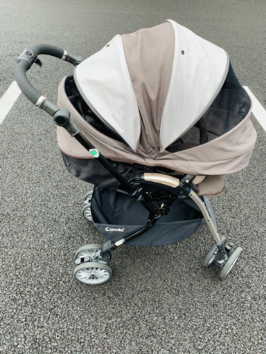 【値下がり】美品　コンビ　ベビーカー　最上級モデル　アンブレッタ