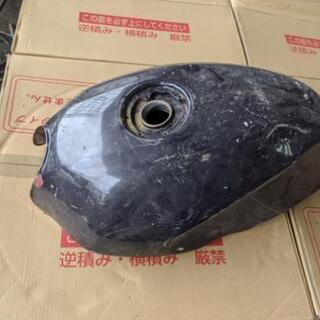 カワサキ　バリオス1型　タンク