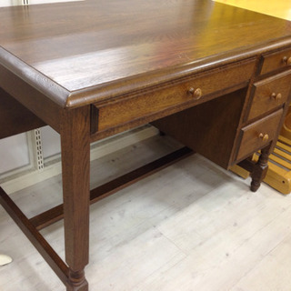 取りに来れる方限定！葉山ガーデンのライティングデスクです！