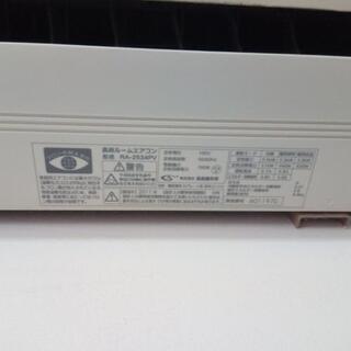 エアコン10帖用 2011年式の画像