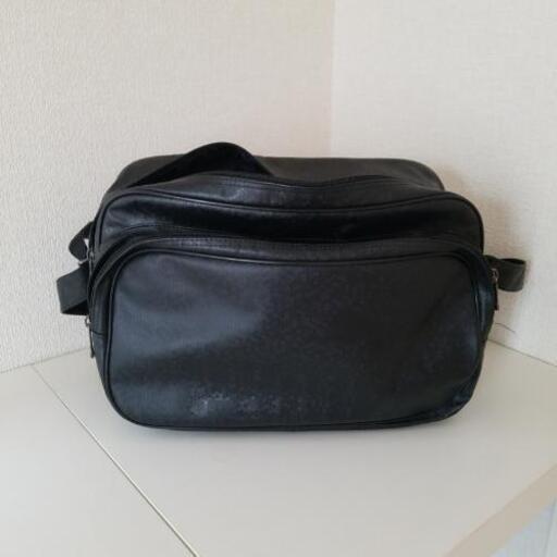 PUMA　トレーニング　ショルダーバッグ