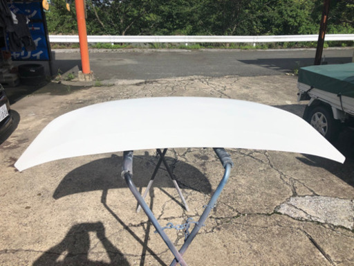 エスクァイヤー　ボンネット