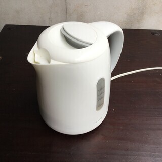 電気ケトル　美品　1.2L　ニトリ　の画像
