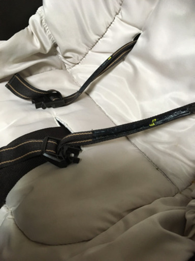 【取引中】ハイローチェア電動　コンビ　ネムリラ