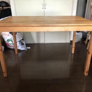 IKEA テーブルの画像