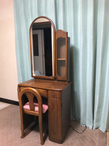 ドレッサー