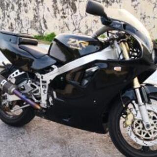 ZXR400