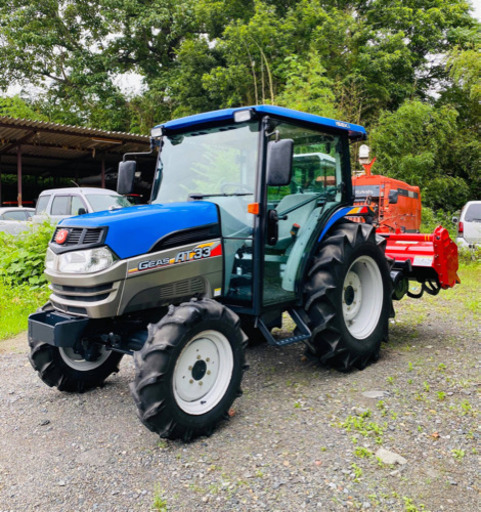 イセキトラクターGEAS33馬力エアコンキャビンラジオ4WD