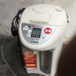 タイガー魔法瓶　電気ポット　とく子さん PVI-A300　の画像