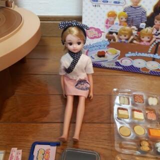 リカちゃん  くるくる回転ずしの画像