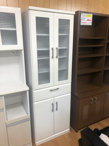 【リサイクルサービス八光　田上店　配達・設置OK】エナメルホワイト　スリムタイプ食器棚