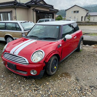 BMWミニ　部品取り　廃車済みの画像