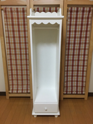 プリンセス調キャビネット棚