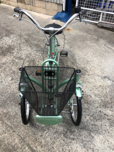 前2輪後ろ1輪　3輪自転車
