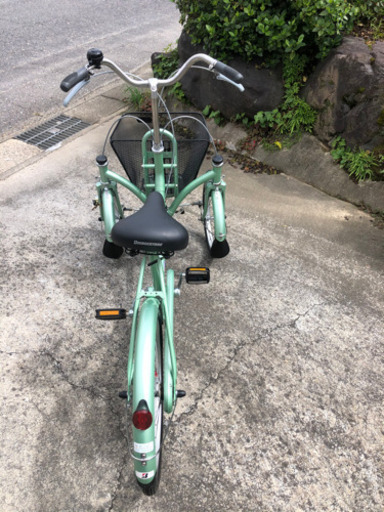 前2輪後ろ1輪　3輪自転車