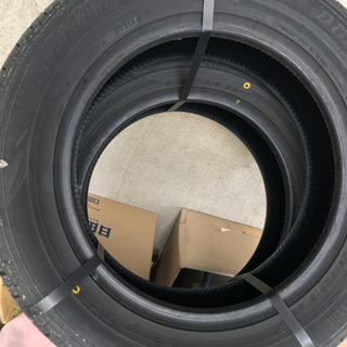 新品　お話し中　205/60r16  2本セット　タイヤの画像