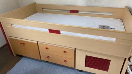 【値下げ】ACTUSロフトベッド、キッズ／収納家具３ケ付き