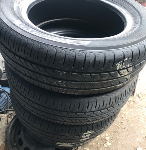 タイヤのみ4本　YOKOHAMA ラジアル　175/65R14