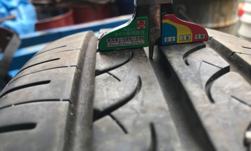 タイヤのみ4本　YOKOHAMA ラジアル　175/65R14