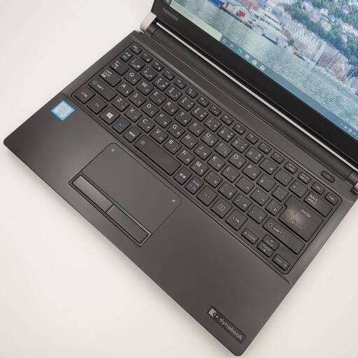 東芝 第六世代Corei5 メモリ8GB SSD256GB ノートパソコン【1】