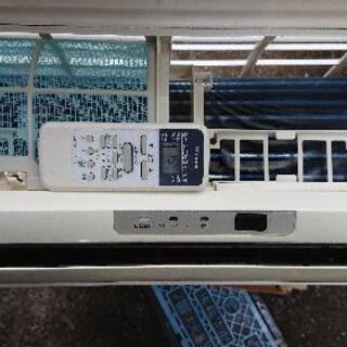 中古東芝製6畳用ルームエアコン の画像
