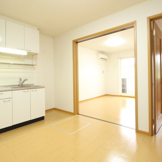 ※地域最安値【家賃１ヶ月分プレゼント！】1階角部屋44.67㎡2...
