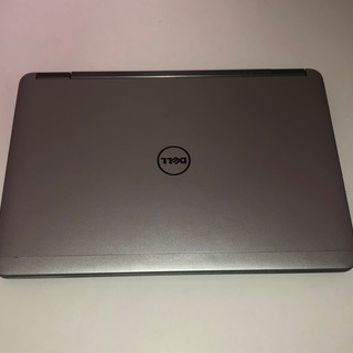 ★受け渡し者決定★【B5サイズウルトラブック・webカメラ搭載・新品バッテリ交換済み】Core i5-4300U メモリ4GB SSD256GB WiFi搭載 Win10 Pro ☆受け渡し者決定☆【B5サイズウルトラブック・webカメラ搭載・新品