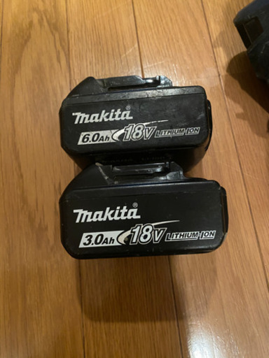 マキタ丸のこ18v電池2個付き