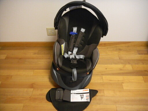 アップリカ　チャイルドシート フラディアラクートプレミアム