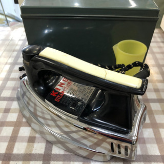 無料！ＫＩＮＧスチームアイロン☆昭和レトロなアイロンです😄WATANABEの画像