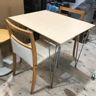 【訳あり】ダイニング３点セット　ダイニングテーブル　イス2脚