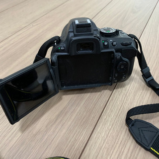 ニコン　デジタル一眼レフ　D5200 ズームレンズキット
