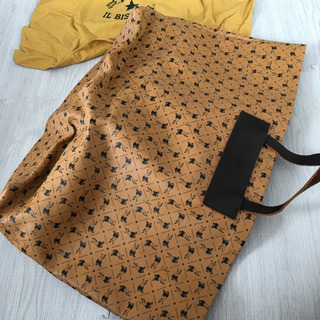 イタリア購入‼️イルビゾンテ⭐︎機能的バッグ！IL BISONTE  トートバッグの画像