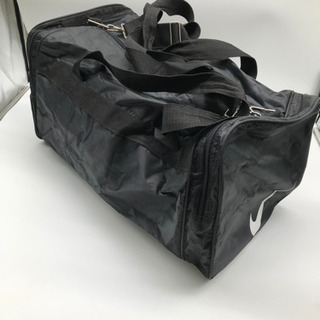 ナイキ　スポーツバッグ　旅行バッグ　部活　修学旅行の画像