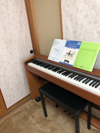 Privia 電子ピアノ（美品）