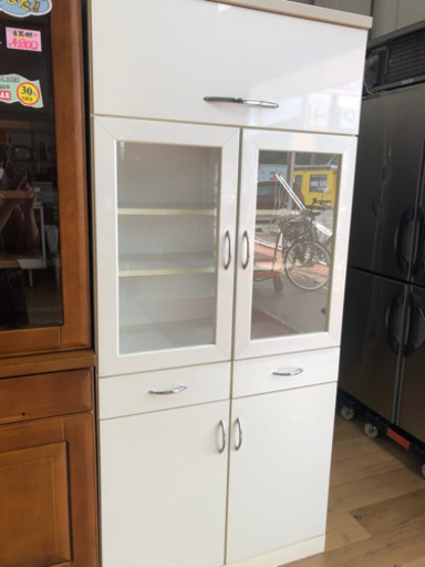 買い時‼︎   9,000円が…‼︎  チャンス　食器棚　お値引き　セール中　キッチン　家具