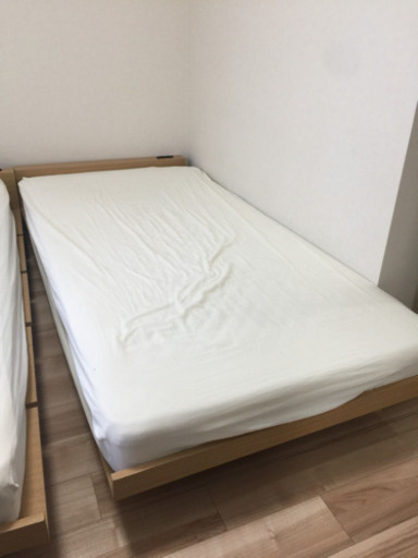 シングルベッド