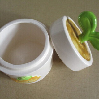【最終処分】　ふた付き　ミニ容器　インテリア雑貨　キッチン雑貨　食器　入れ物の画像