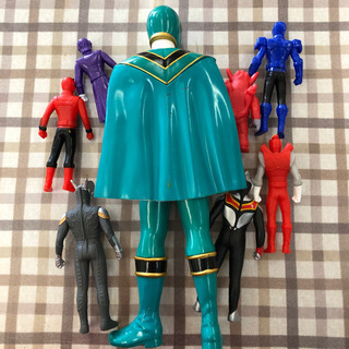 無料！戦隊ヒーロー☆ソフビ人形☆ウルトラマンなど8体まとめてどうぞ！の画像