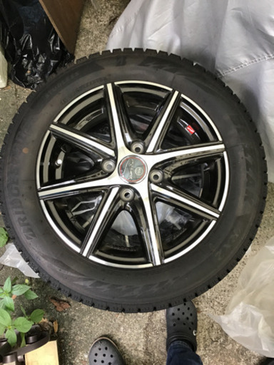 ブリヂストン　スタットレスタイヤ、アルミホイル4本セット