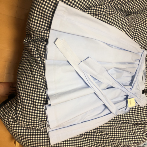 ストロベリーフィールズ　スカート