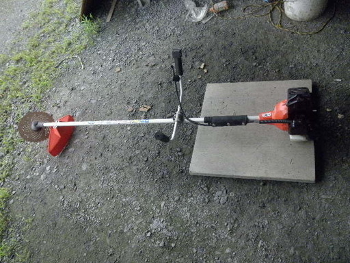 タナカ（Tanaka）エンジン草刈機・CB－３４００ＰＦＳＡＡ（３２．２ｃｃ）値下げしました。