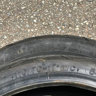 中古タイヤ　IRC 130/70-17  110/70-17 のセット