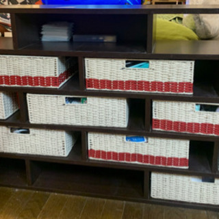 (無料0円) IKEA 本棚 収納 テレビ台 (収納箱付きません)