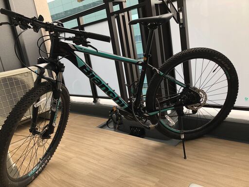 [手渡しのみ]今年モデルのBianchi(ビアンキ)マウンテンバイク売ります。