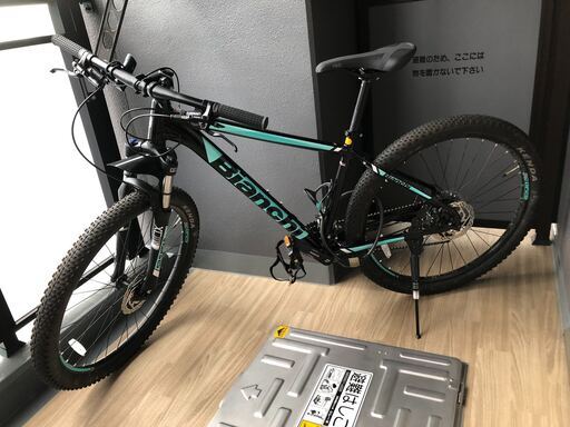 [手渡しのみ]今年モデルのBianchi(ビアンキ)マウンテンバイク売ります。